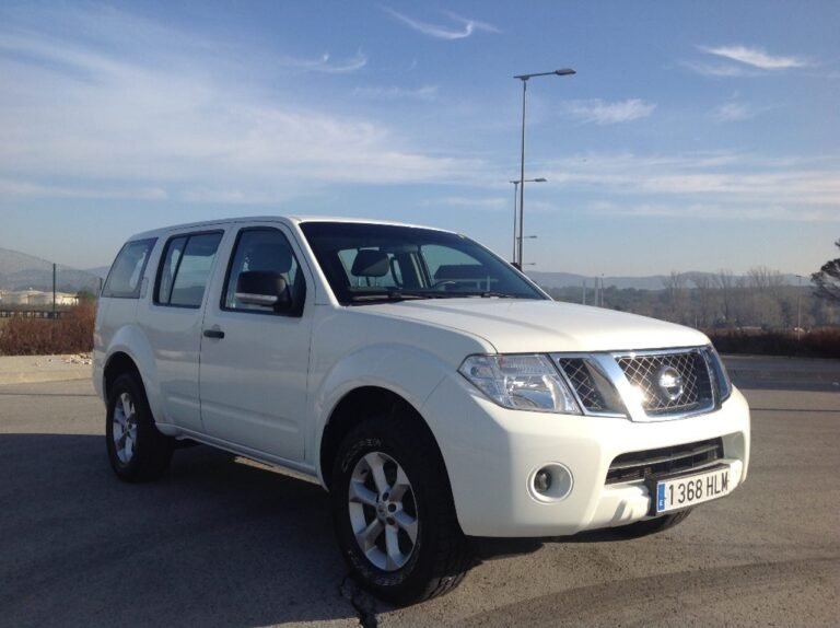 Nissan Pathfinder 2.5dCi 190 CV FE 5 Plazas