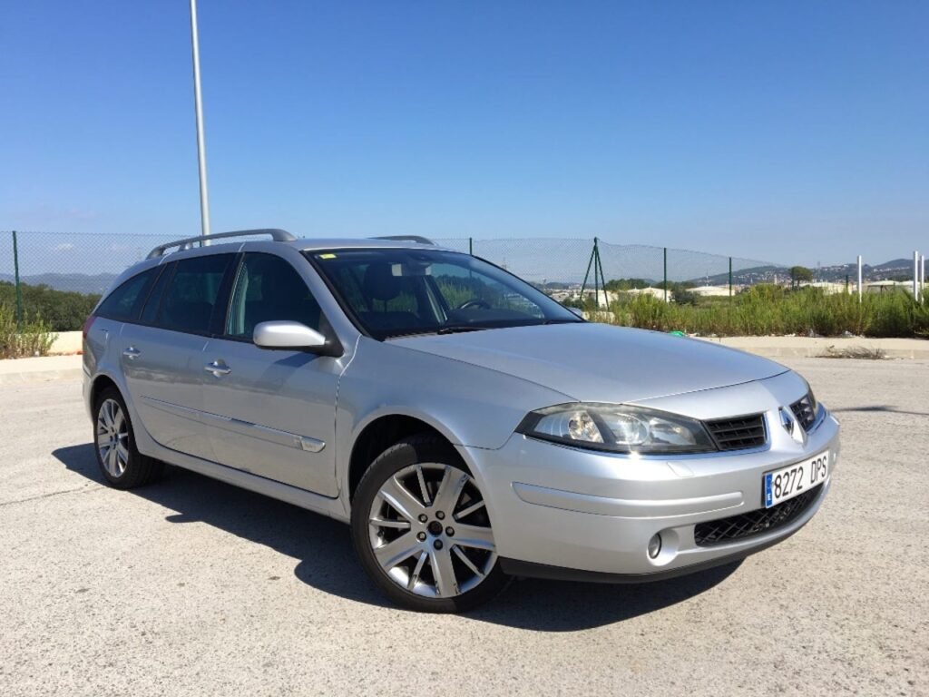 Renault Laguna Grand Tour GT 2.0T 16V E4