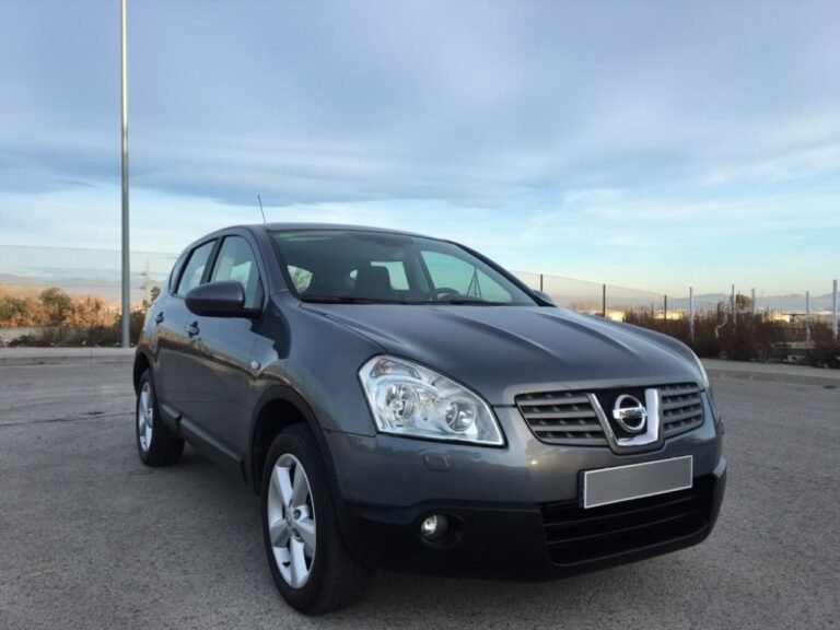 Nissan QASHQAI 2.0 dCi TEKNA 4×4 NavCaViTra