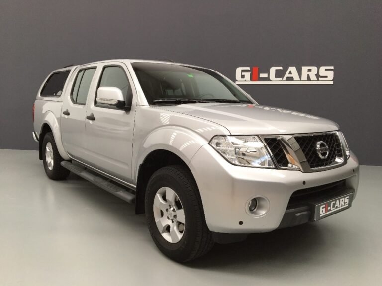 Nissan Navara 2.5 dCi SE Doble Cabina Pack Comfort 4X4