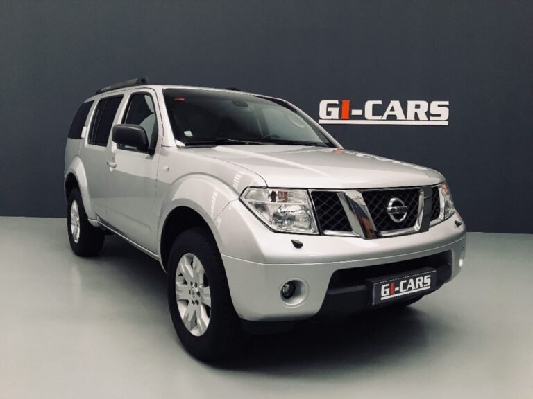 Nissan Pathfinder 2.5 dCi 174CV LE Auto 7 plazas