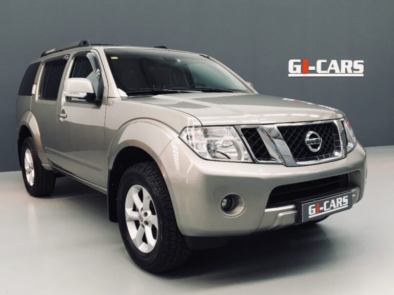 Nissan Pathfinder 2.5dCi 190 CV LE 7 Plazas