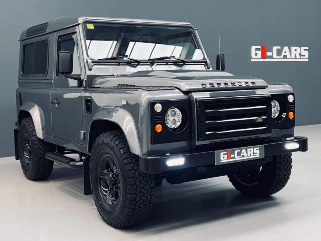Land Rover Defender 90 SW SE