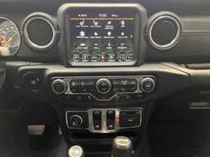 Jeep Wrangler 2.2 CRD Sahara 8ATX E6D