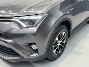 Toyota Rav4 2.5l hybrid 2WD Advance