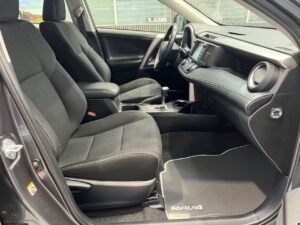 Toyota Rav4 2.5l hybrid 2WD Advance