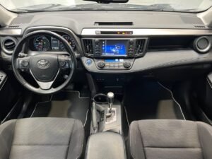 Toyota Rav4 2.5l hybrid 2WD Advance