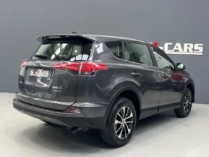 Toyota Rav4 2.5l hybrid 2WD Advance