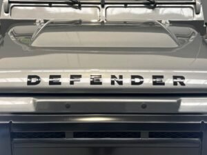 Land Rover Defender 90 SW SE