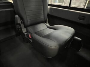 Land Rover Defender 90 SW SE